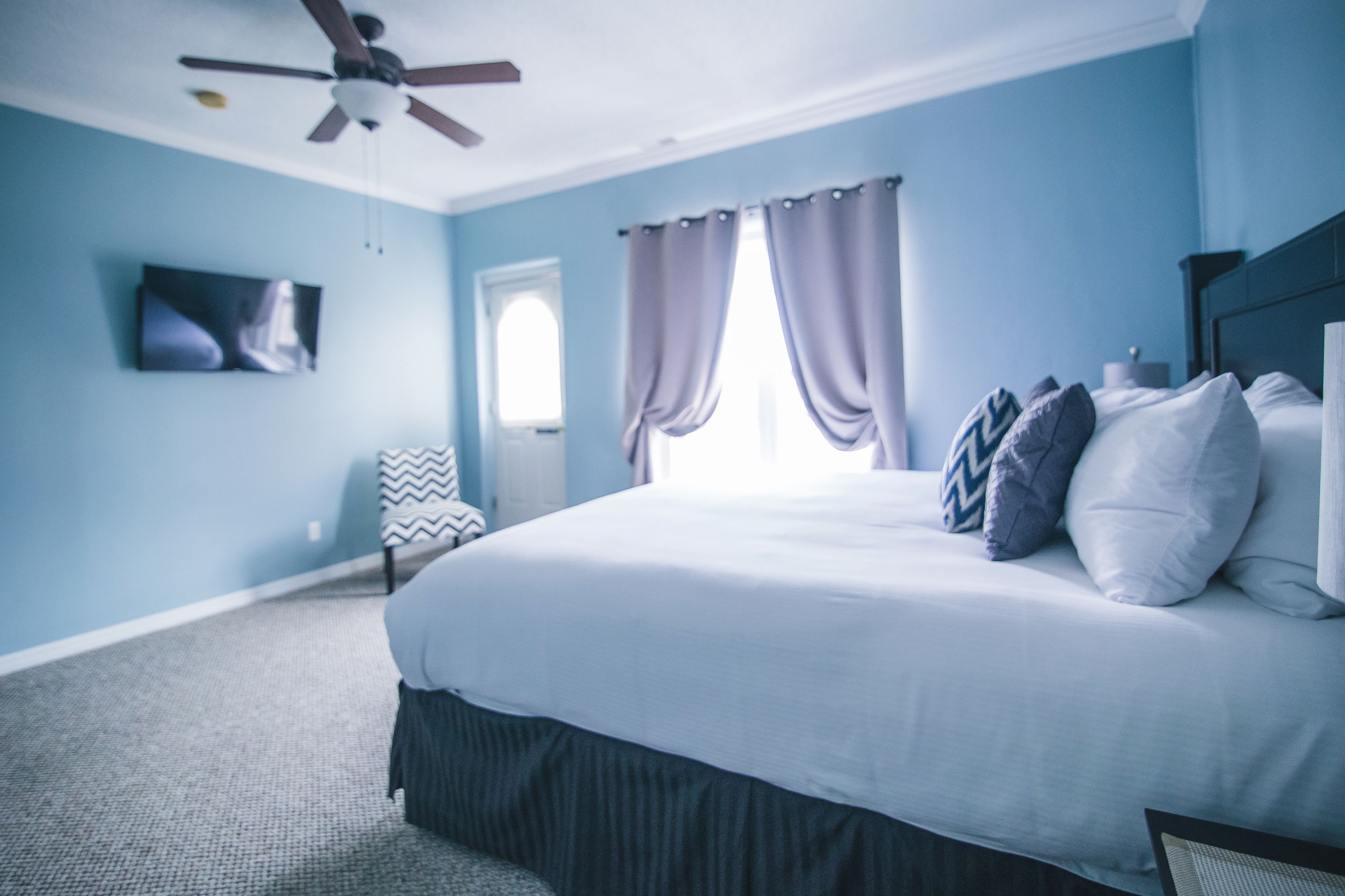 presidential suite, 2 bedrooms, non smoking, kitchenette | premium bedding, blackout curtains, iron/ironing board, free wifi