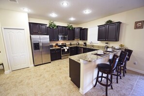 Apartment, Multiple Bedrooms | Private kitchen