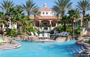 Outdoor pool - Cheshire Cat's Lair (Davenport)
