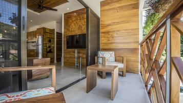 Departamento Deluxe, 2 habitaciones, cocina, vista a la montaña | Vista del balcón