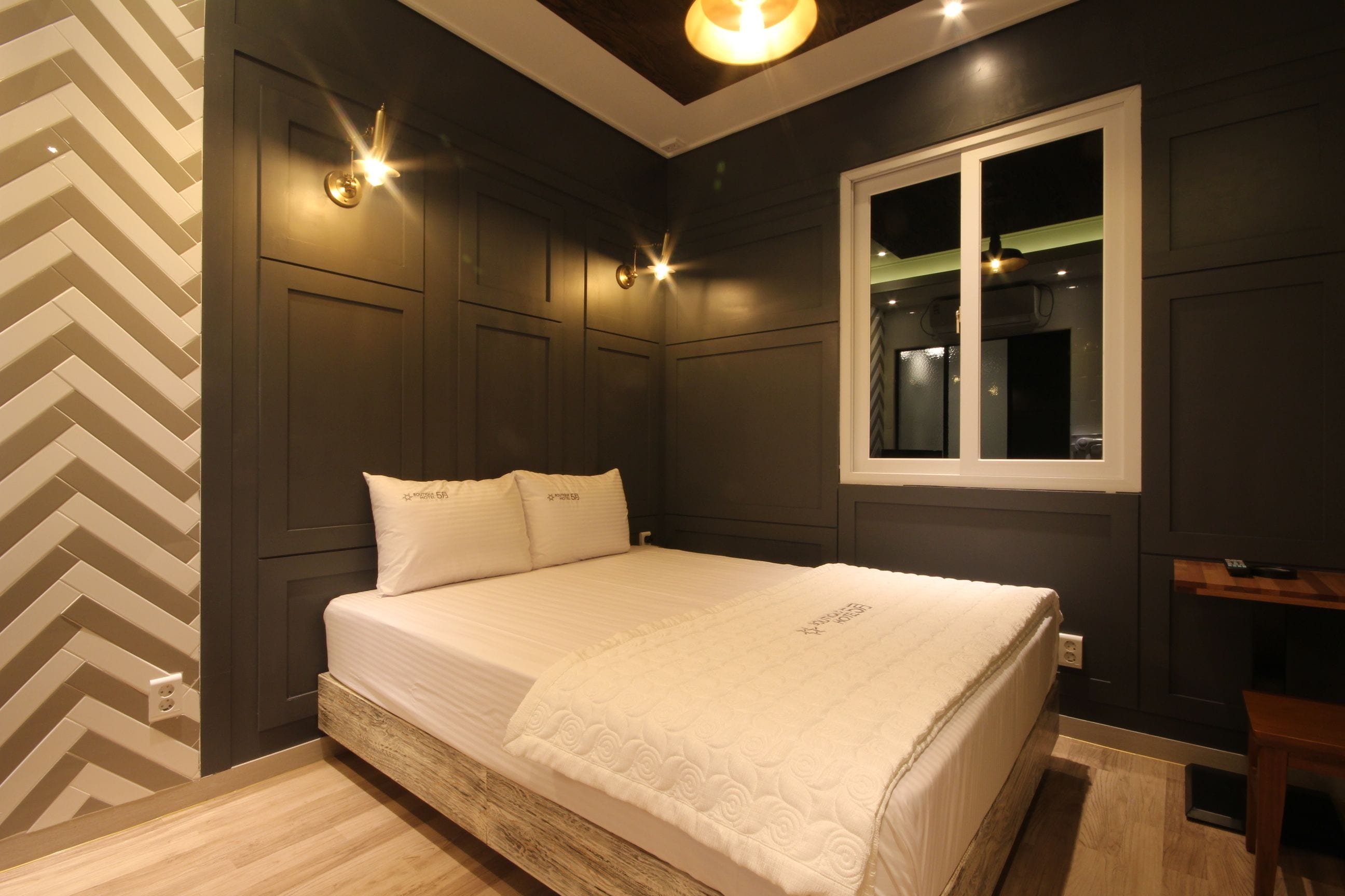 Deluxe Room | Frette Italian sheets, premium bedding, down comforters