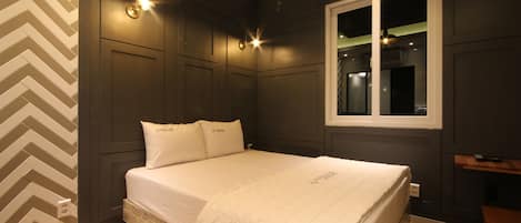 Frette Italian sheets, premium bedding, down duvets, Tempur-Pedic beds