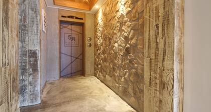 Boutique Hotel May
