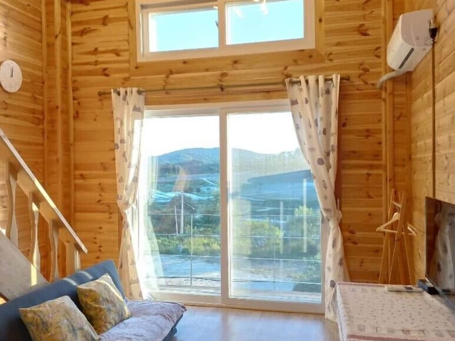 Deluxe-værelse med 2 enkeltsenge | Mørklægningsgardiner, gratis Wi-Fi