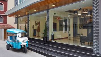 ด้านหน้าที่พัก