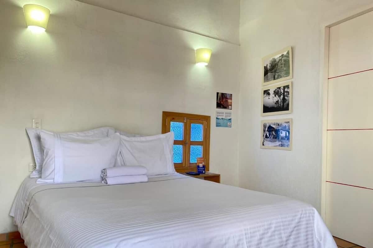 Doppia Standard | 1 camera, biancheria da letto di alta qualità, una cassaforte in camera