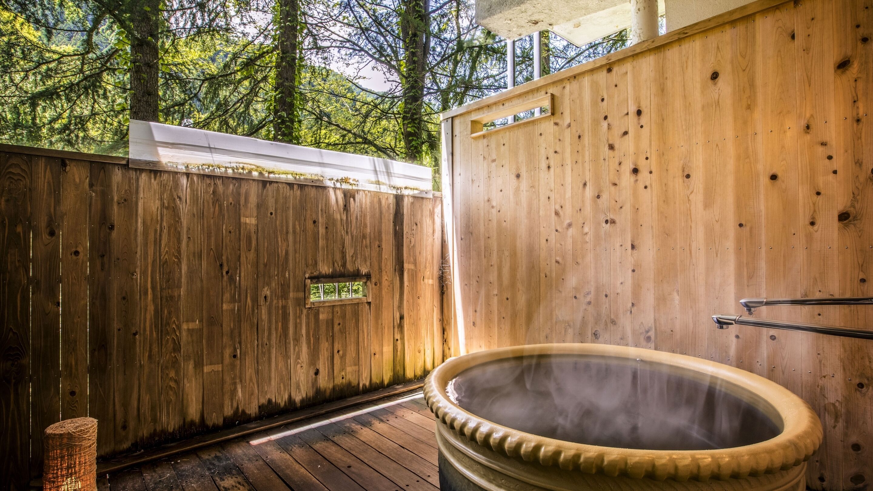 객실 내 금고, 무료 WiFi