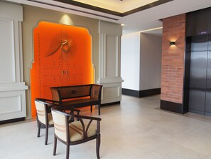 ロビー応接スペース