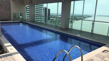 Alberca al aire libre