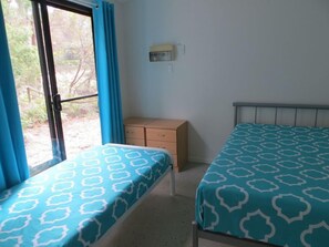 5 Schlafzimmer, Schreibtisch, Rollstuhlgeeignet