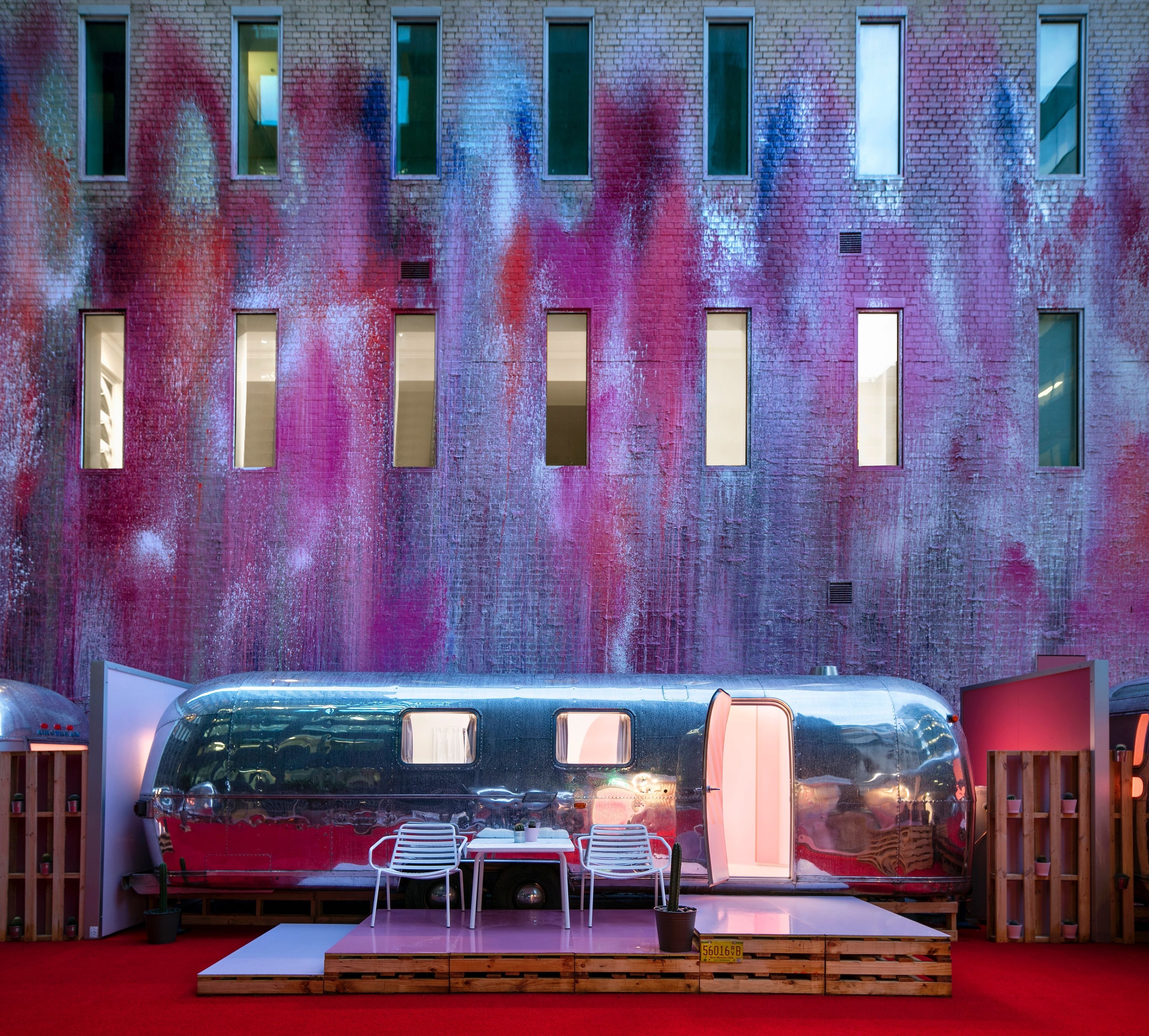 Premium bedding, free minibar, blackout curtains, free WiFi