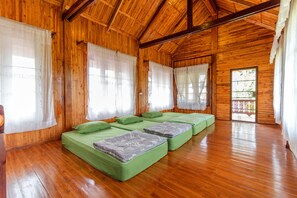 Ferienhaus, 2 Schlafzimmer | Schreibtisch, laptopgeeigneter Arbeitsplatz, kostenloses WLAN