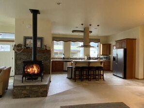 Deluxe House, Multiple Beds | Living area | Flat-screen TV - Front Row Townhouse (Seward)