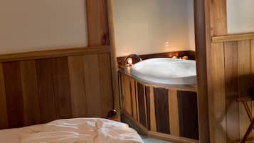 Exclusive Studio, 1 Bedroom, River View | Jetted bathtub