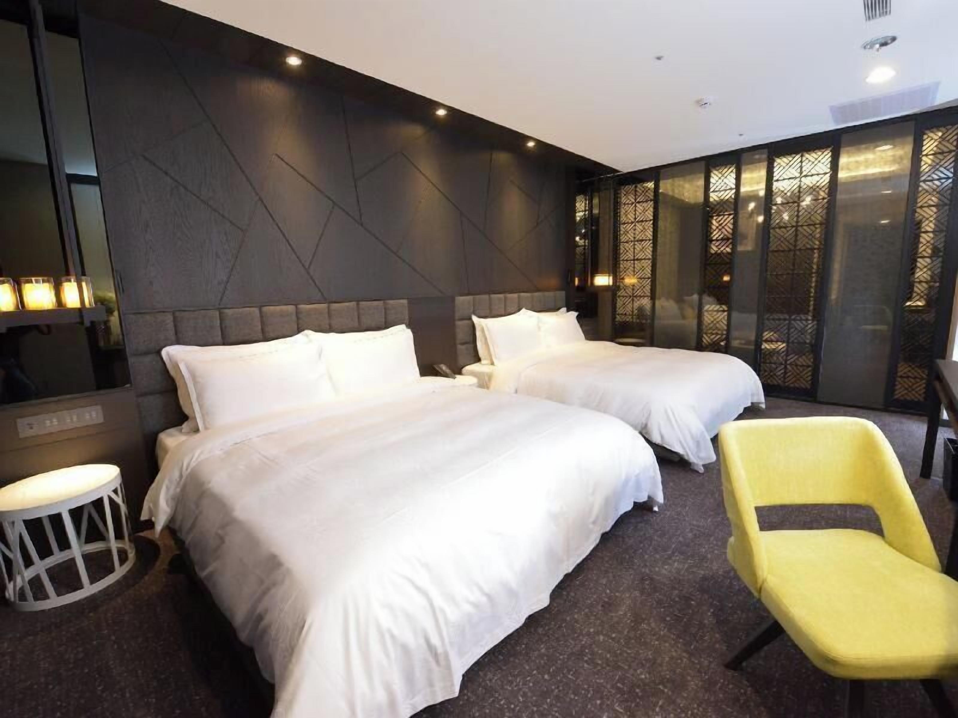 In-room safe, desk, blackout drapes, soundproofing