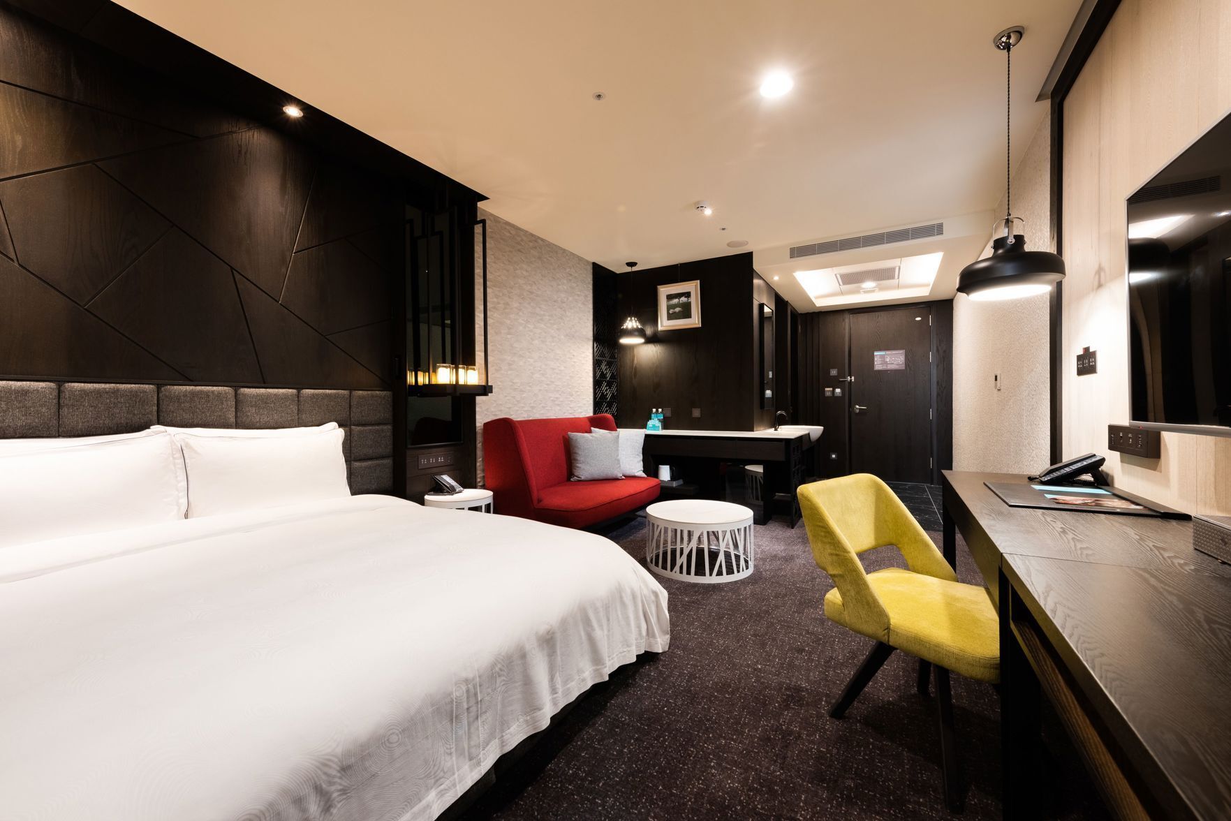 In-room safe, desk, blackout drapes, soundproofing