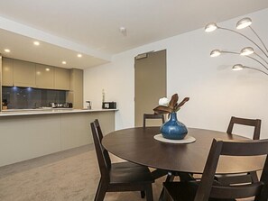 อพาร์ทเมนท์, 1 ห้องนอน (Quayside 315) | บริการอาหารในห้องพัก
