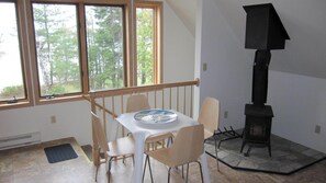 Dining - Elevated View BY THE MONTH ON Lake Superior, Romantic getaway,Hiking&Waterfalls (Munising)
