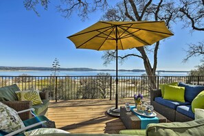 Terrace/patio - 'Casa d'Amore': Extravagant Lakefront Villa! (Granite Bay)