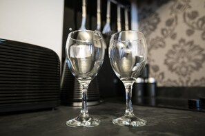 Fridge, microwave, oven, stovetop - Number 10 The Abbey - Castle Acre Apartment  (Norwich)