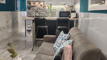 TV, video library