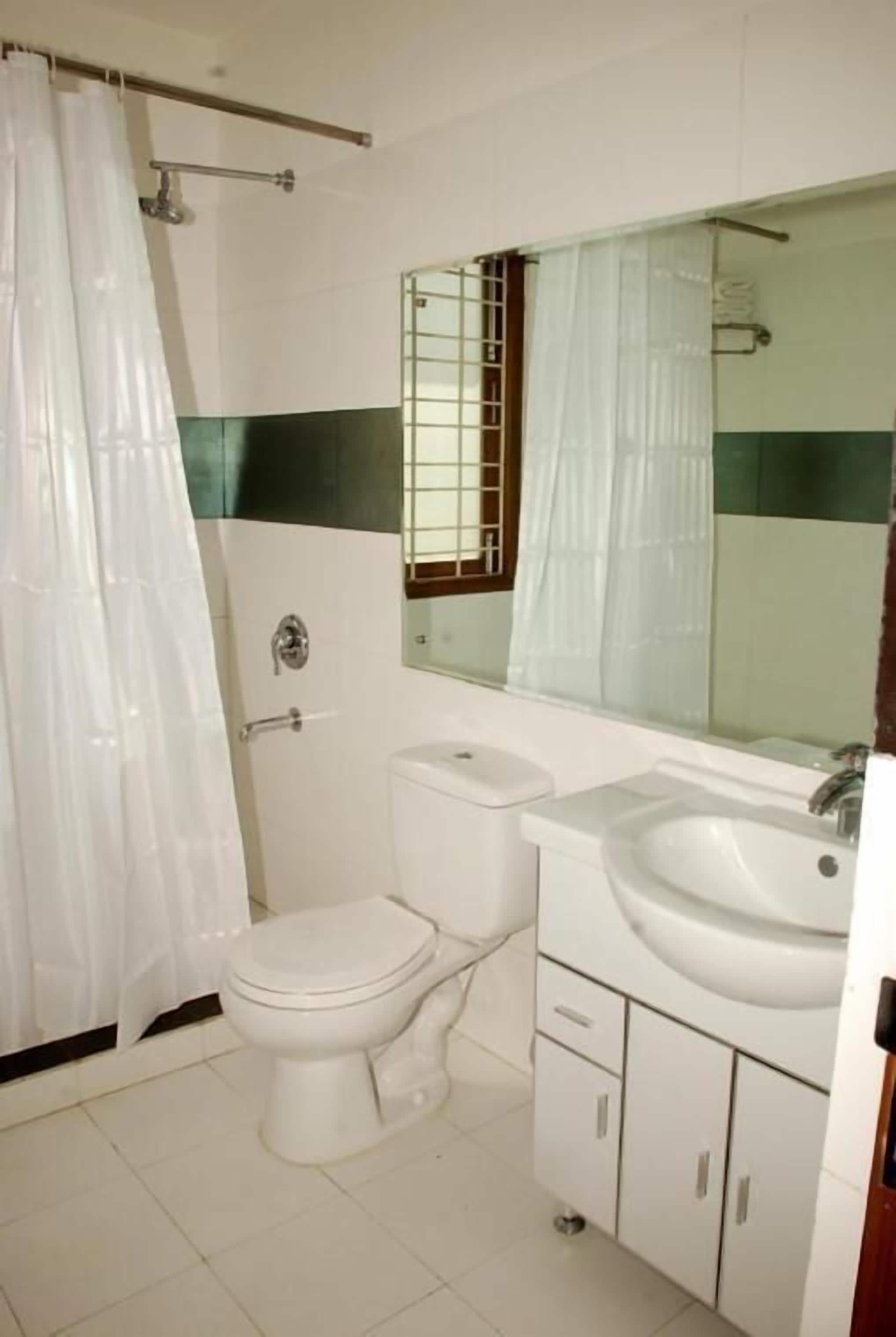 Photo - East End Retreat