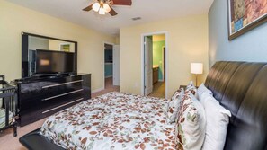 8 bedrooms, iron/ironing board, free WiFi, bed sheets