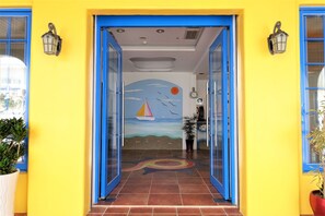 Fachada de la propiedad