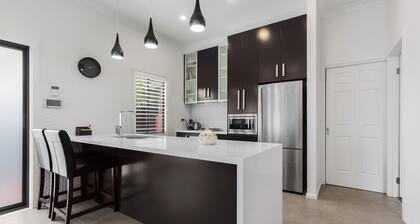 Chic 2 Bedroom Keilor