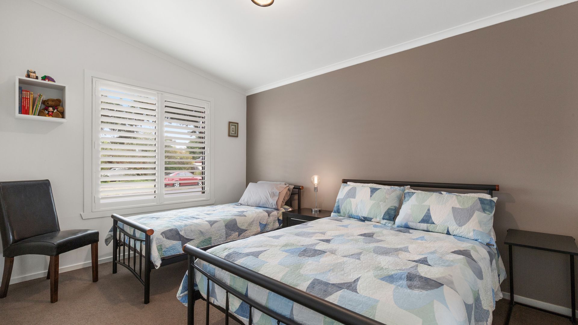 Chic 2 Bedroom Keilor — image 10