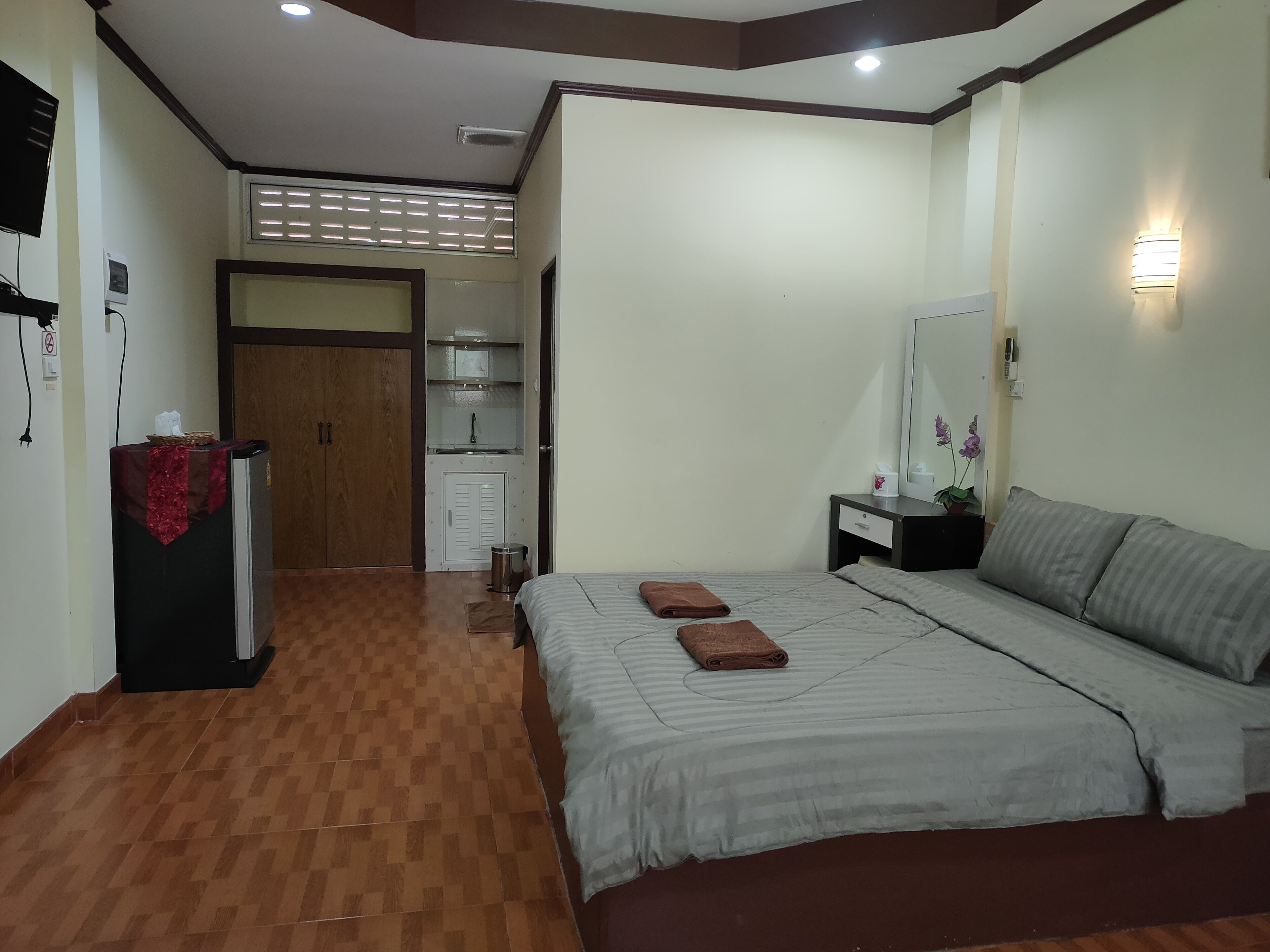 superior double room | rollaway beds, free wifi, bed sheets