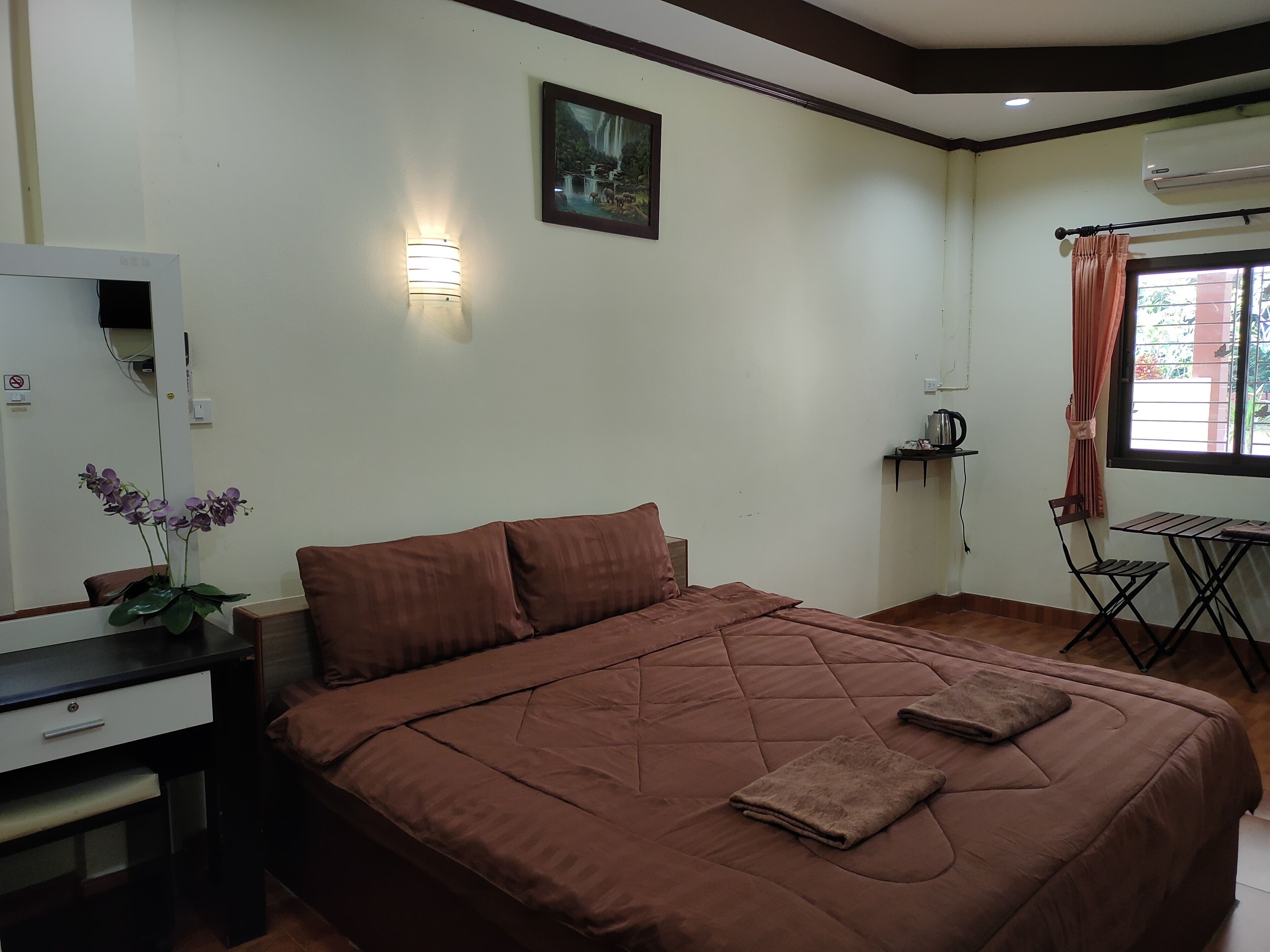 superior double room | rollaway beds, free wifi, bed sheets