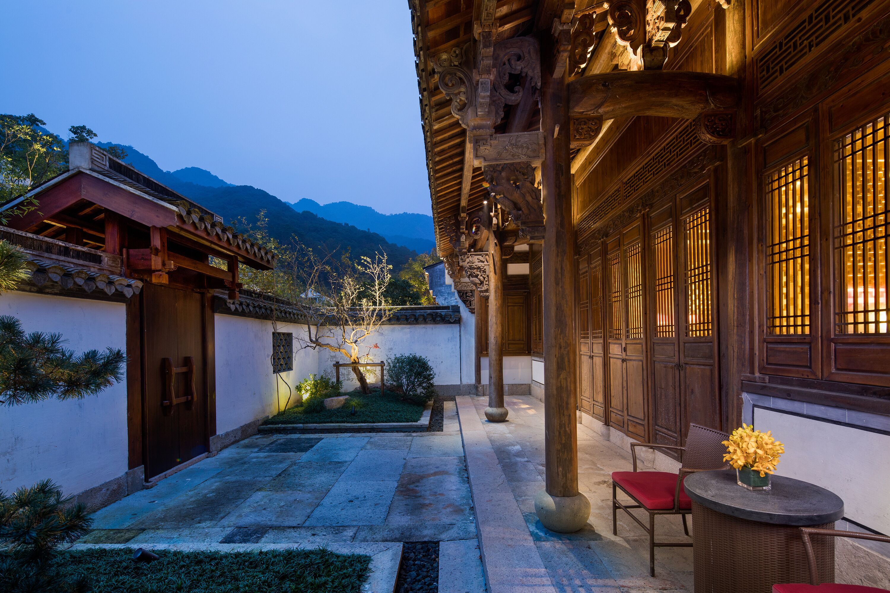 Minibar, in-room safe, individually decorated, desk