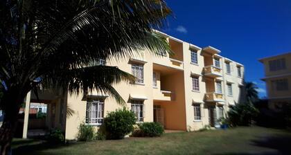 Allamanda Studios and Apartments
