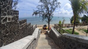 Beach nearby - Allamanda Studios and Apartments (Cap Malheureux)