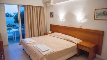 Cribs (free), WiFi, bed sheets