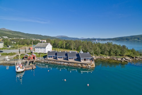 Finsnes Gaard