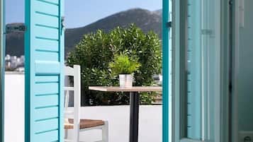 غرفة عادية | شرفة