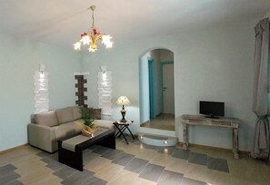 Apartemen | Area keluarga | TV