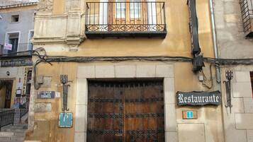 Entrada al alojamiento