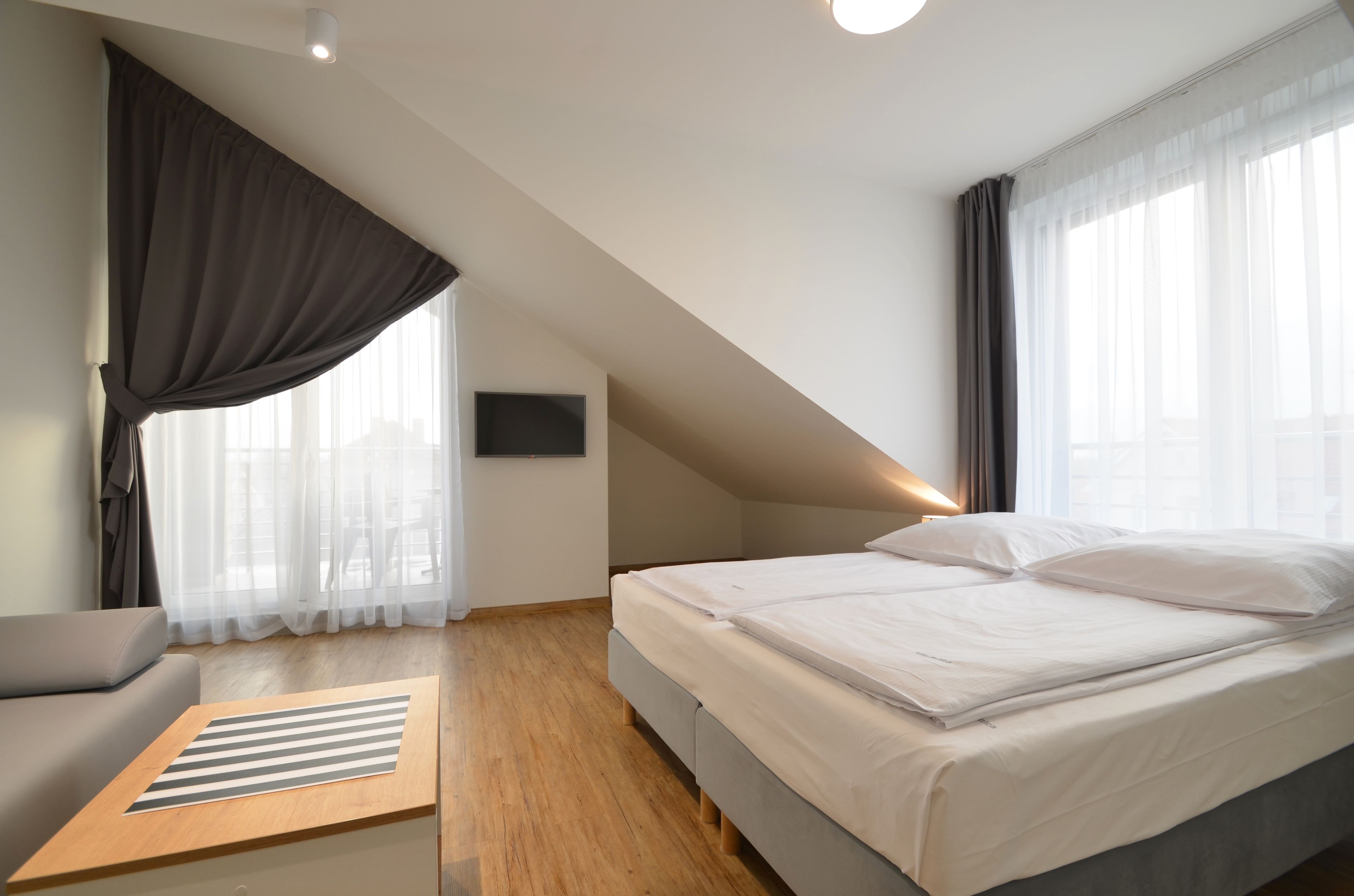 Studiosuite (Zelandia) | Schallisolierte Zimmer, kostenloses WLAN, Bettwäsche, Rollstuhlgeeignet