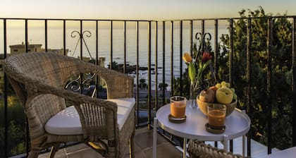 Korkea vartiotorni (Villa Yvonne)