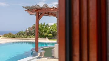 Outdoor pool, pool umbrellas