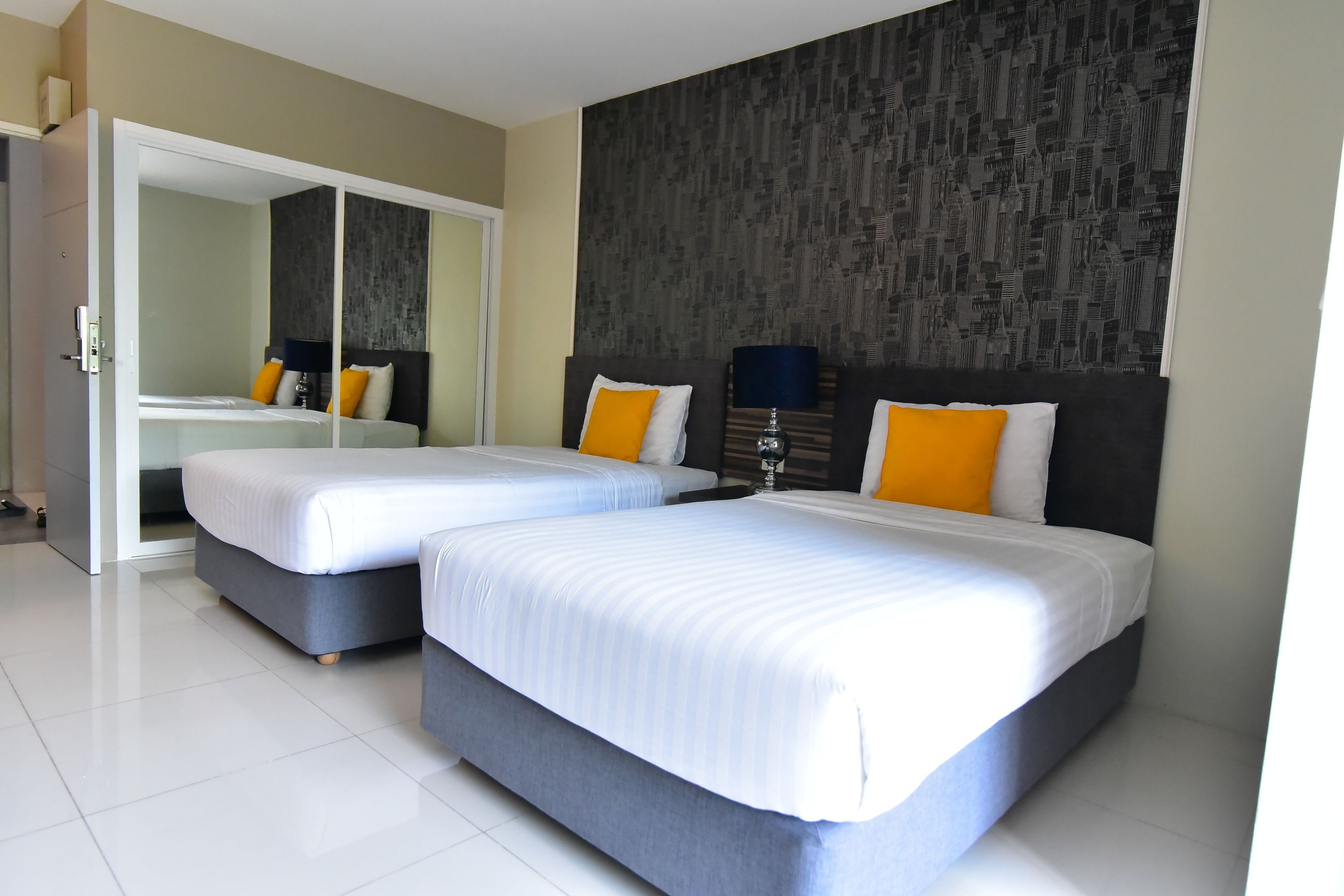 standard twin room | free minibar, free wifi