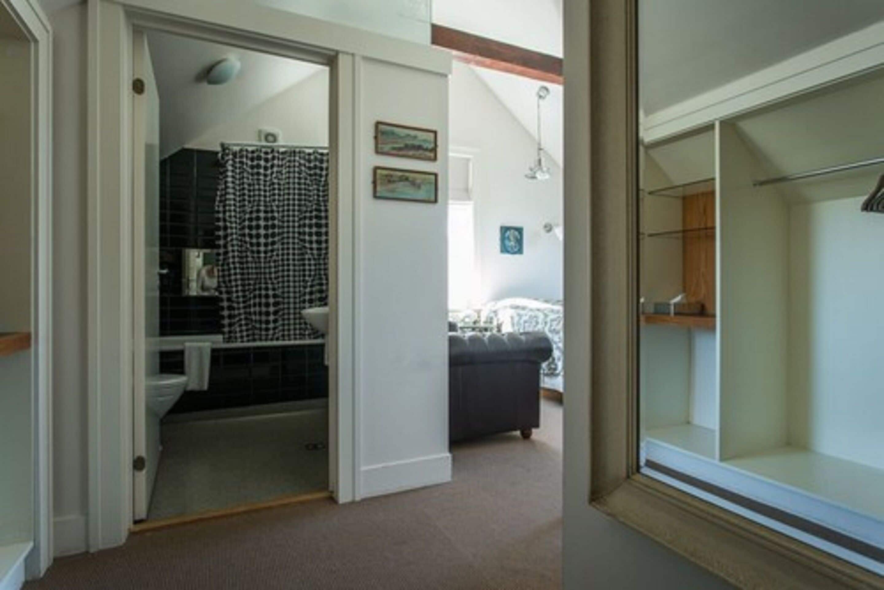 deluxe double room | 1 bedroom, desk, laptop workspace, blackout curtains