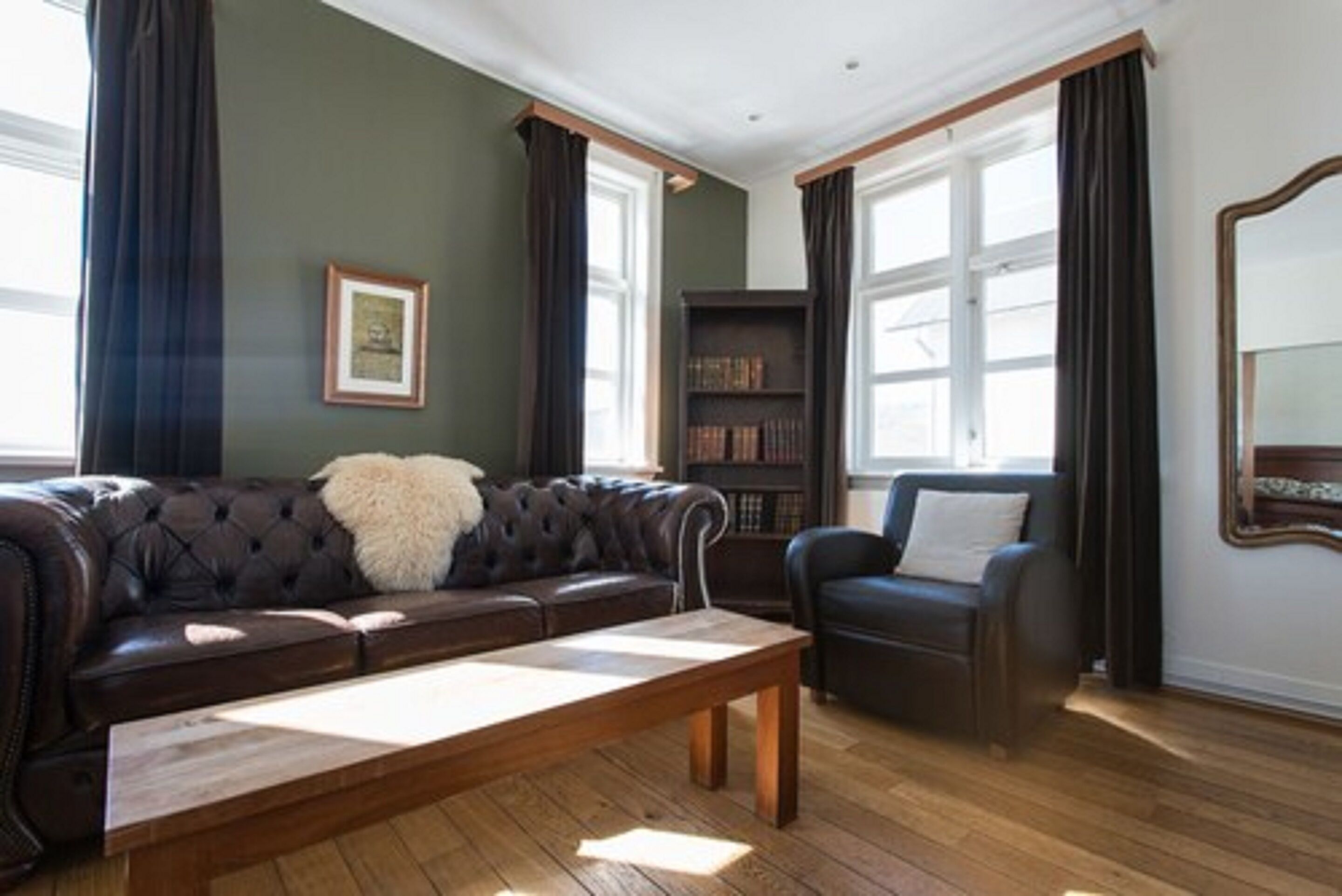 exclusive double room | living area | flat-screen tv