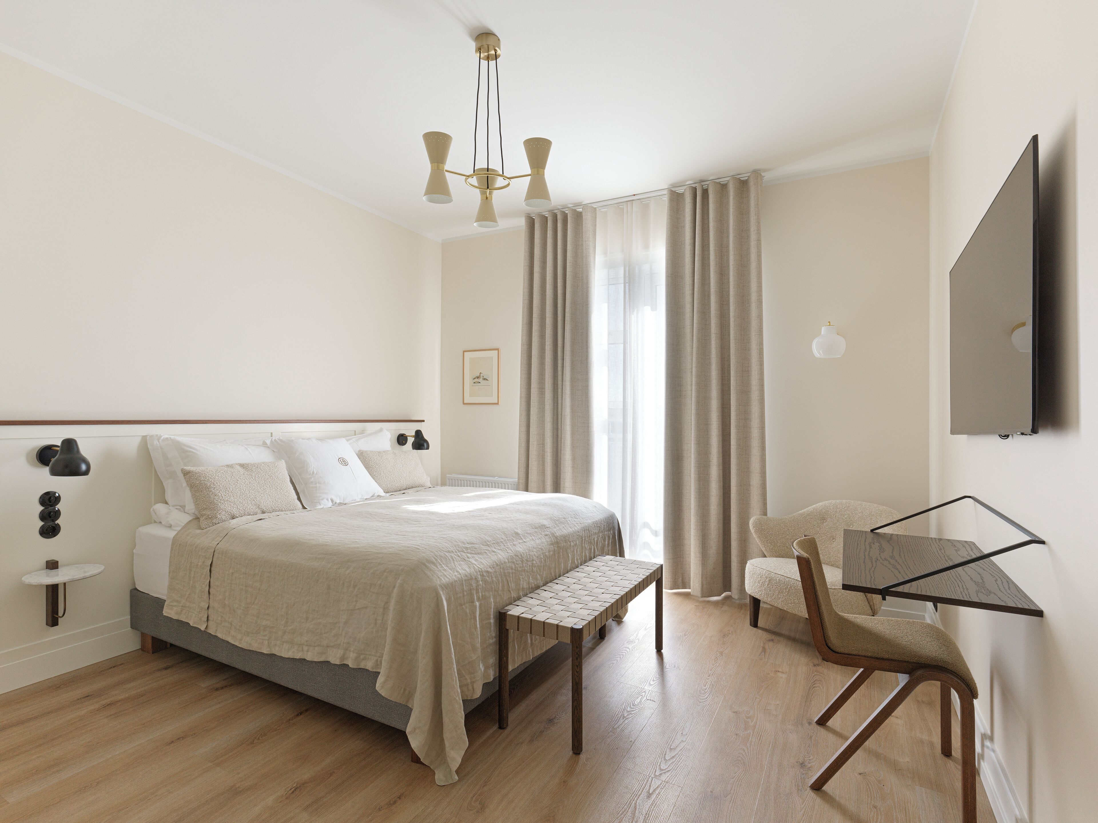 superior standard room | 1 bedroom, desk, laptop workspace, blackout curtains