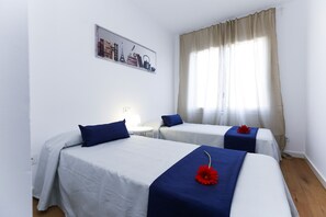 3 bedrooms, iron/ironing board, free WiFi, bed sheets