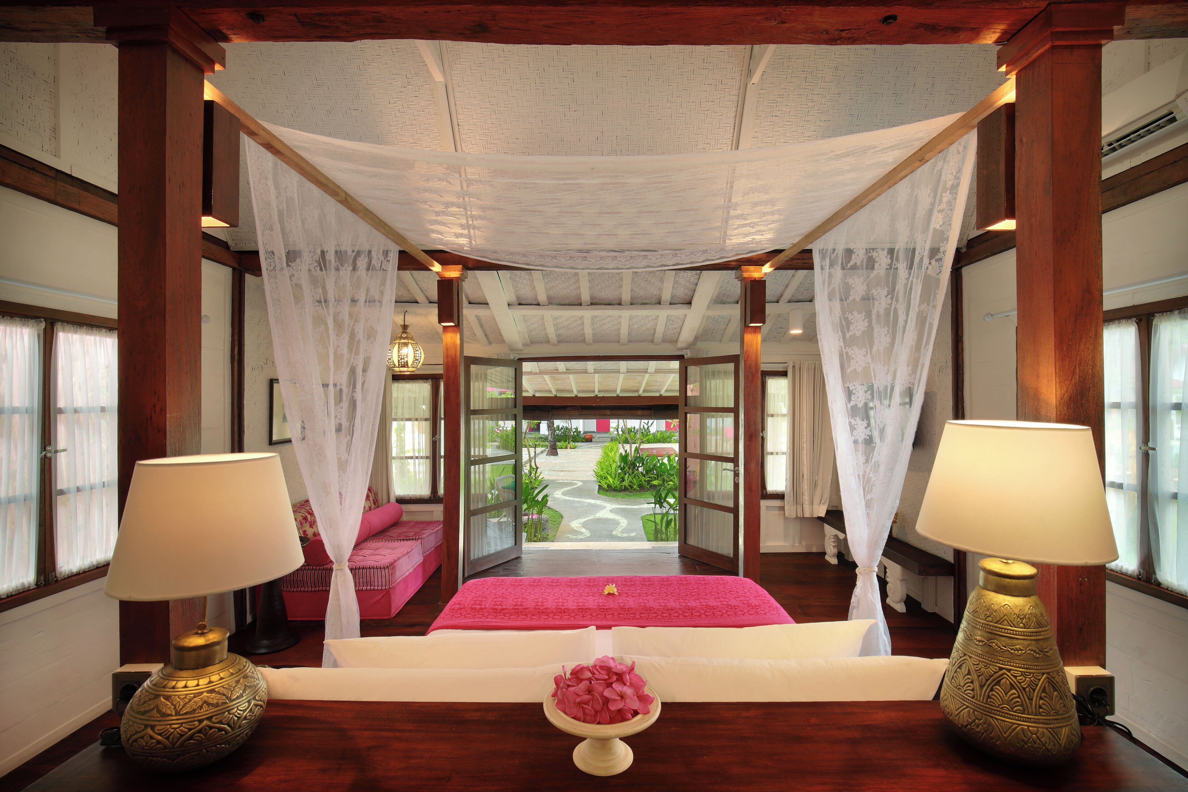 Gladak Cottage - for Cool Adults Only | ミニバー、セーフティボックス (室内)、ベッドシーツ