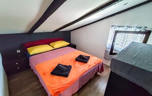 2 quartos, Wi-Fi de cortesia, roupa de cama